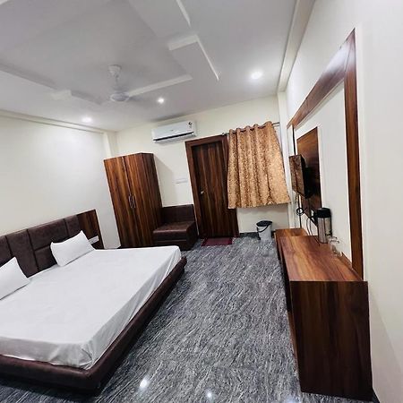 Hotel Anand ウッジャイン エクステリア 写真
